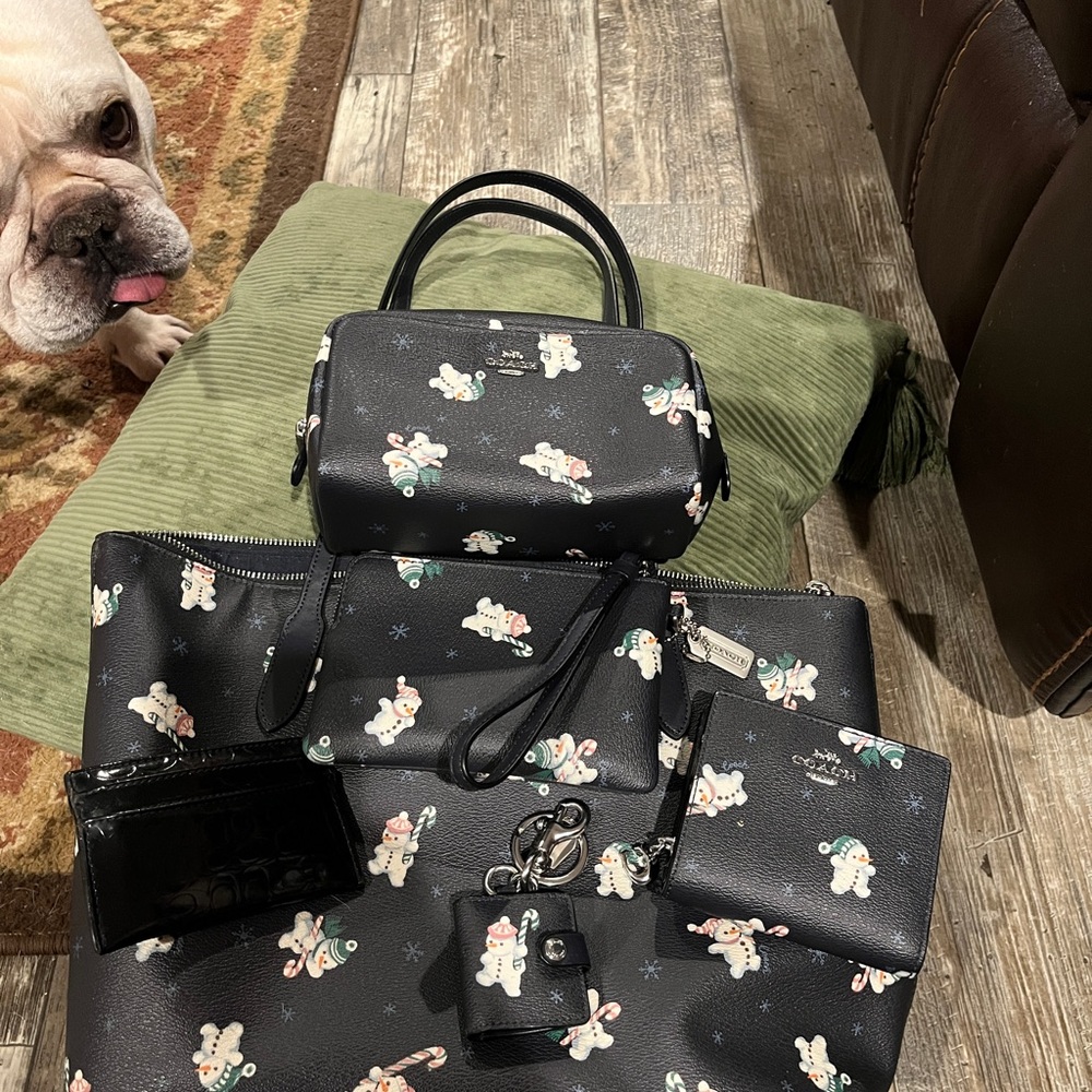COACH Limited Edition Holiday Snowman Collection – 6-Piece Matching Set – Rare